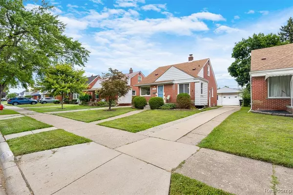 Allen Park, MI 48101 2651,15156 Meyer Avenue