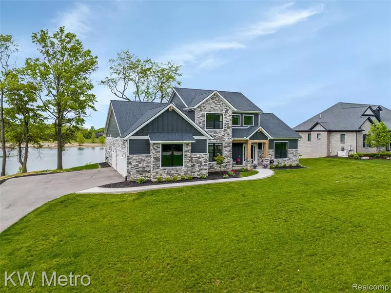 1585 Kriss Crossing Road, Brighton, MI 48114 4975