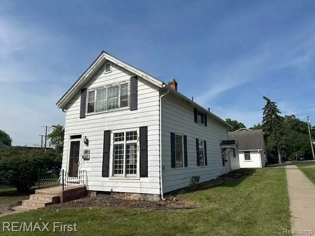 147 N Broadway Street, Lake Orion, MI 48362 3103