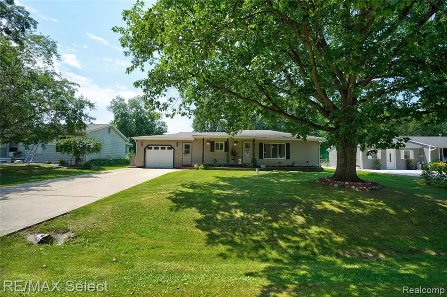 1520 Mackinaw Drive, Davison, MI 48423 2354