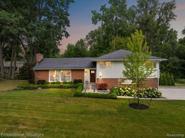 711 Hickory Heights Drive, Bloomfield Hills, MI 48304 3121