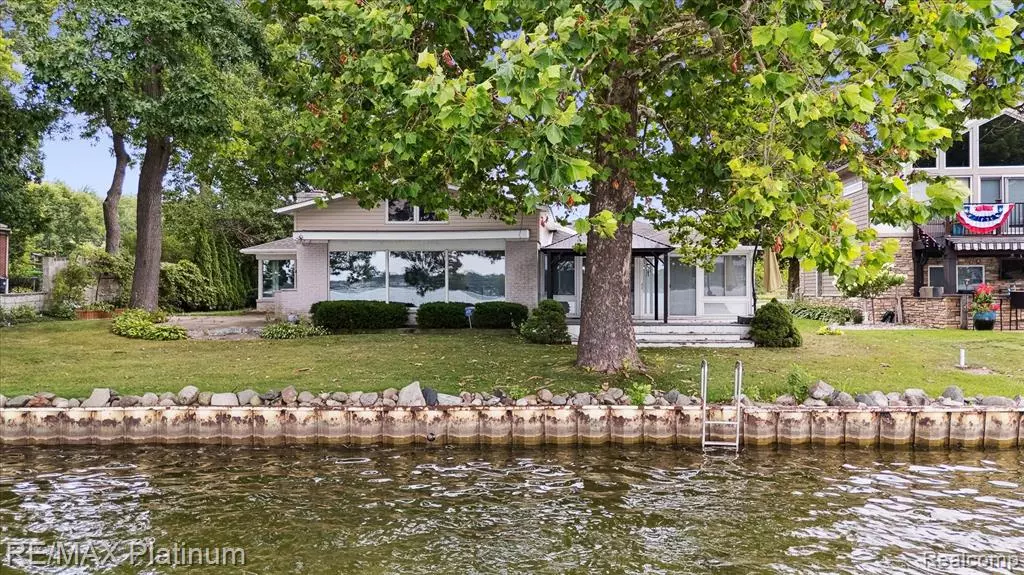 13366 Wenwood Drive, Fenton, MI 48430 1159