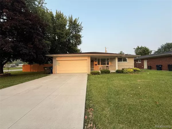 36850 English Drive, Sterling Heights, MI 48310 4333