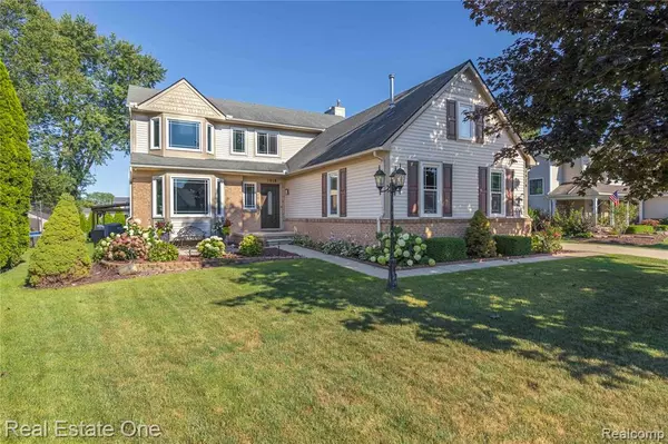 1918 PALMER DRIVE, Wixom, MI 48393 1220