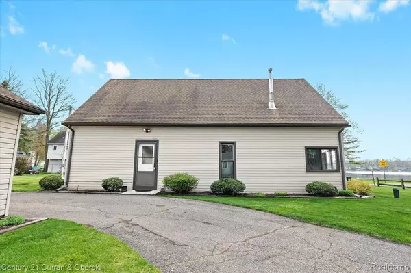 Commerce Twp, MI 48382 4743,1645 Grinshaw