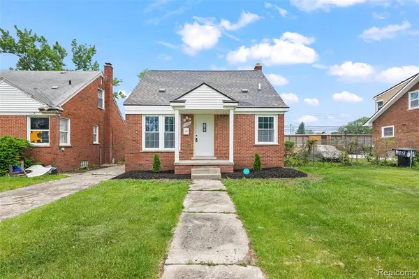 Detroit, MI 48227 2132,13215 Prest Street