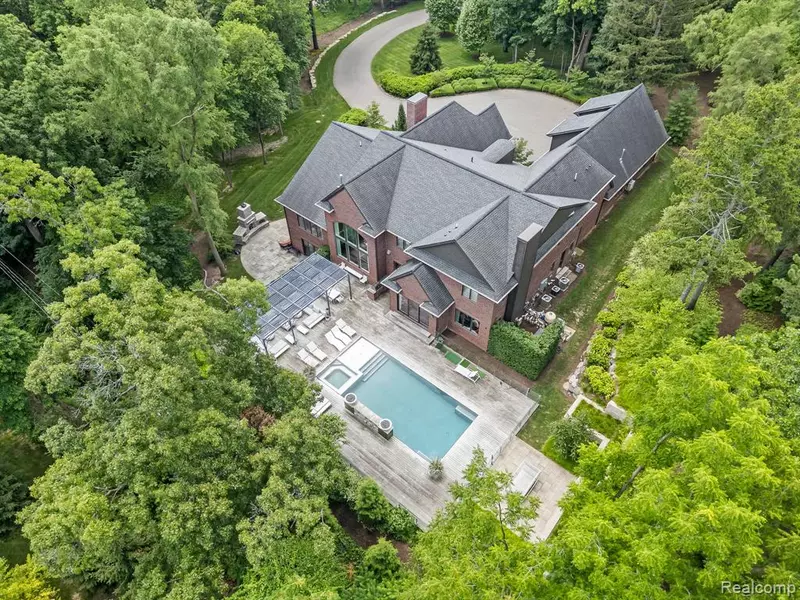 32890 Whatley Road, Franklin, MI 48025 1141