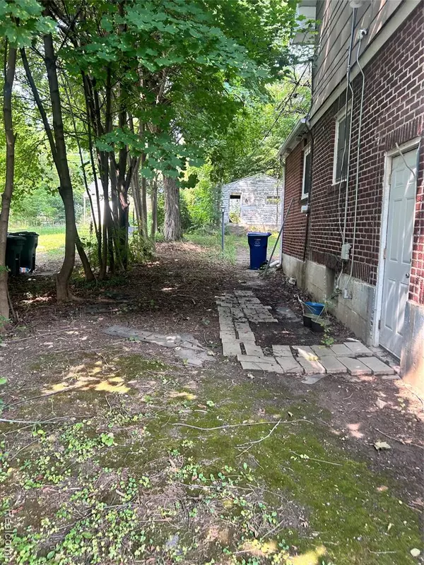 Flint, MI 48504 4884,820 N Chevrolet Avenue