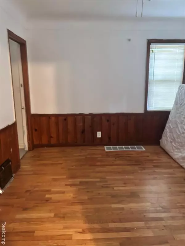 Flint, MI 48504 4884,820 N Chevrolet Avenue