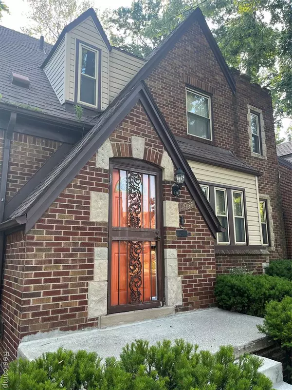 Detroit, MI 48224 2047,5935 Bishop Street