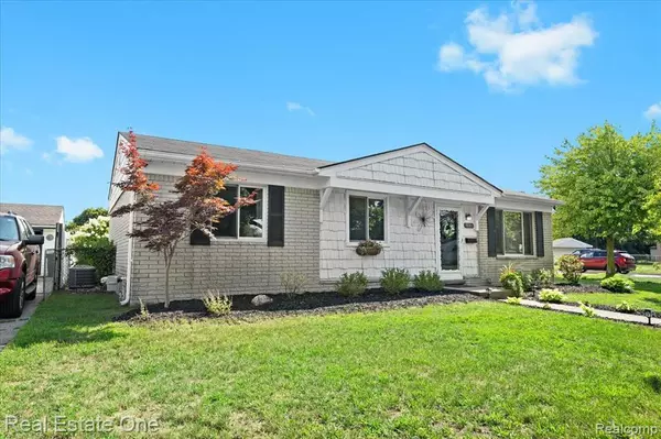 Livonia, MI 48154 4987,38383 Summers Street