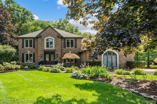 28660 Glenbrook Drive, Farmington Hills, MI 48331