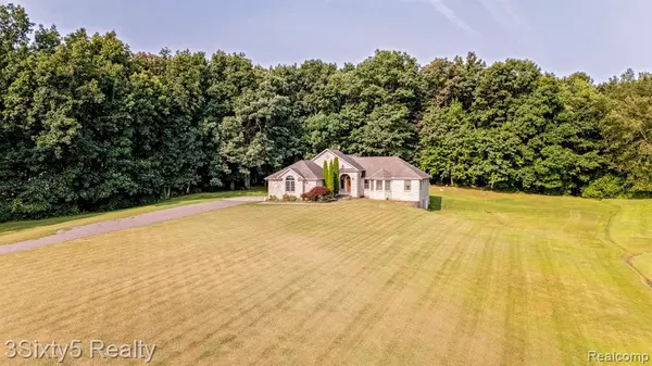 Ortonville, MI 48462 8685,597 Country Meadows Trail