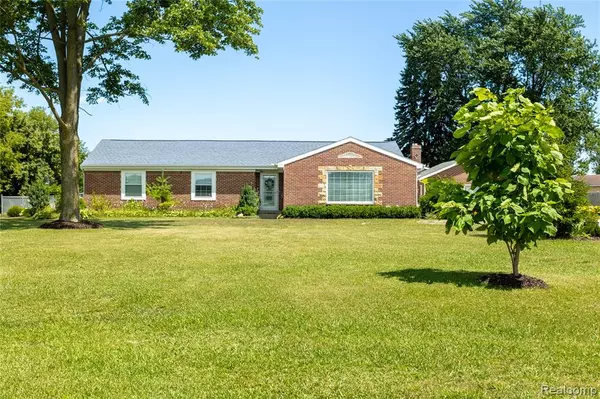2581 S Van Dyke Road, Bad Axe, MI 48413 8449