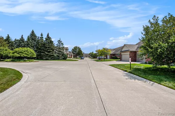 Sterling Heights, MI 48310 3203,5477 Victory Circle