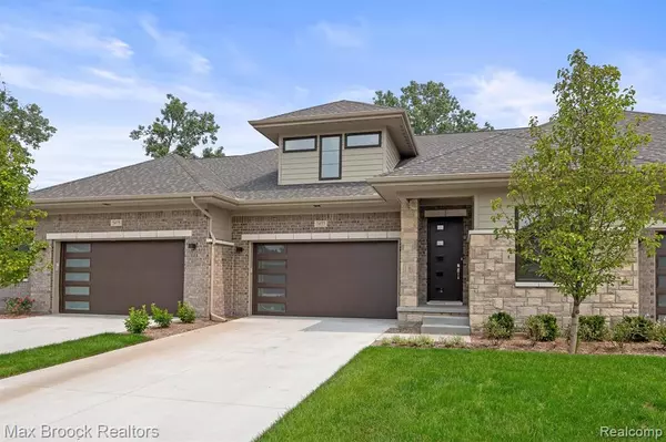 7477 Gramercy Circle, West Bloomfield, MI 48322 2541