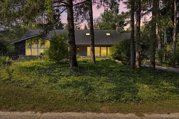 Clarkston, MI 48348 3706,7871 Caberfae Trail