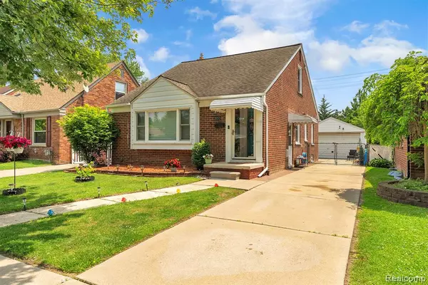 Dearborn, MI 48124 4115,2053 Edgewood Street