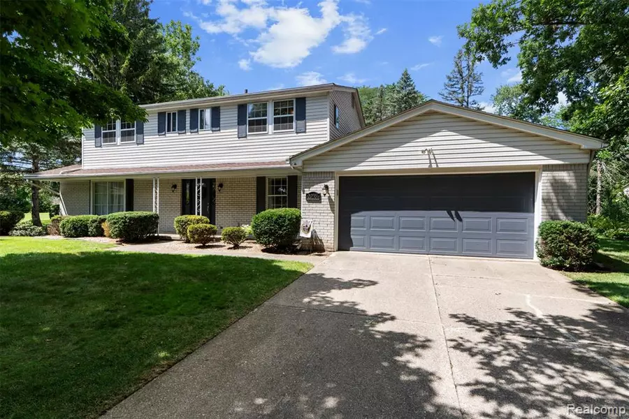 29651 Colony Circle Drive, Farmington Hills, MI 48334 1917