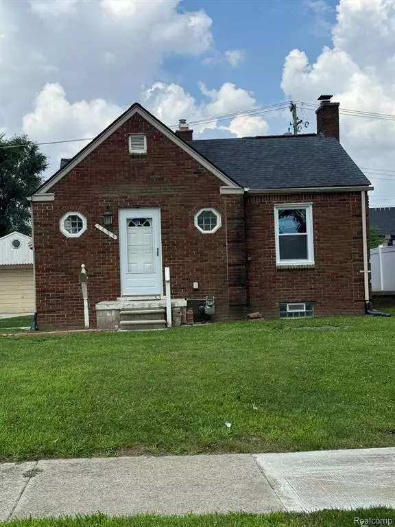 Dearborn Heights, MI 48127 2082,7129 Berwyn Street