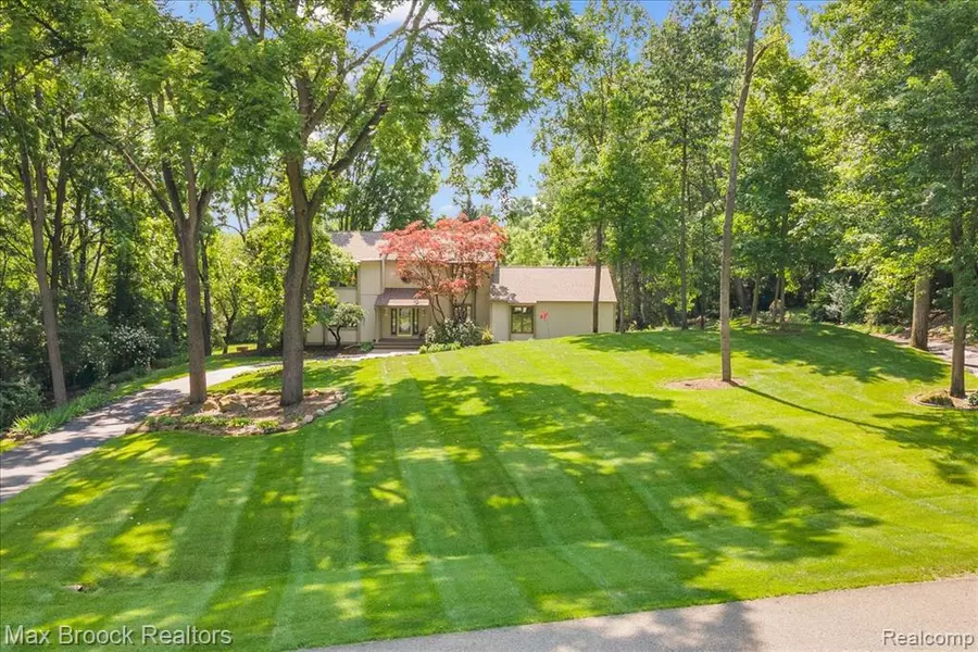 7015 Scenic Ridge Drive, Clarkston, MI 48346 1346