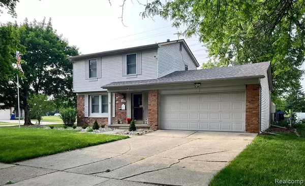 Canton, MI 48187,41878 Ravenwood Street
