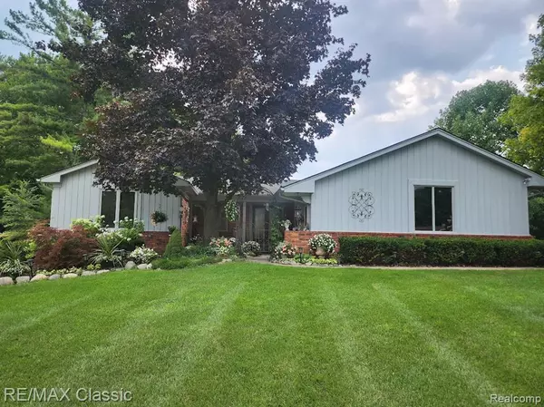 1530 Ashover Drive, Bloomfield Hills, MI 48304 1217