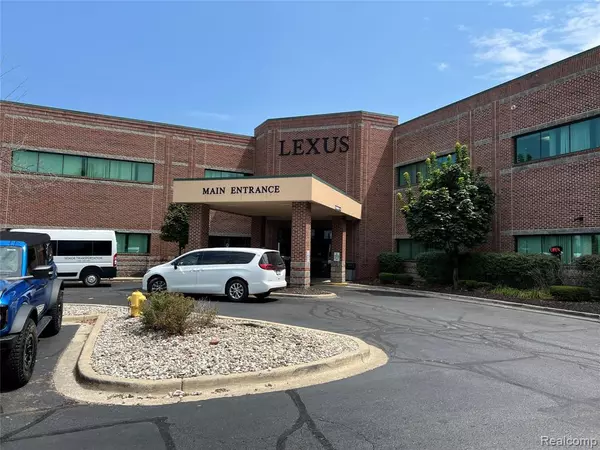 44200 E WOODWARD AVE., Pontiac, MI 48341