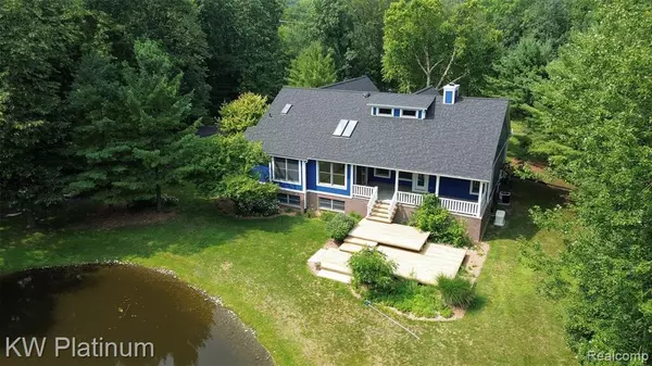 Oakland, MI 48363 2327,1355 W Buell Road