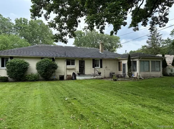 Brownstown, MI 48174 9543,19234 Buck Avenue