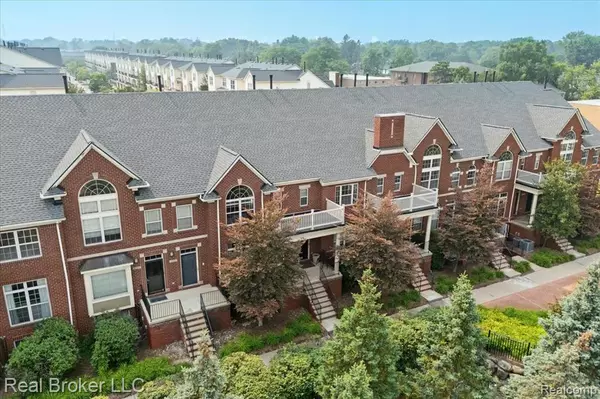 Troy, MI 48084 7052,1546 Devon Lane