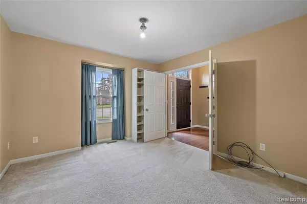 Commerce Twp, MI 48382 3177,160 LIZA LANE