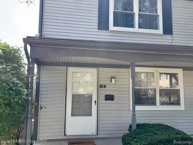 Pontiac, MI 48340 2201,15 Beechwoode Lane