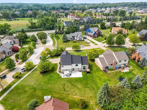 Canton, MI 48187 1454,8140 N Pointe Court