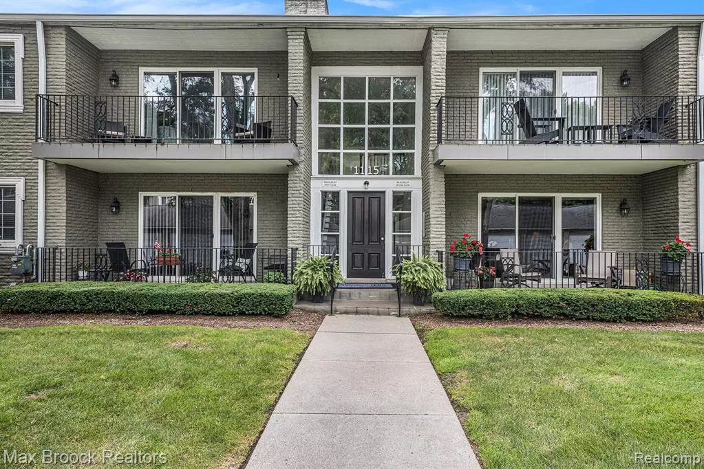 Birmingham, MI 48009 5440,1115 N Old Woodward Avenue