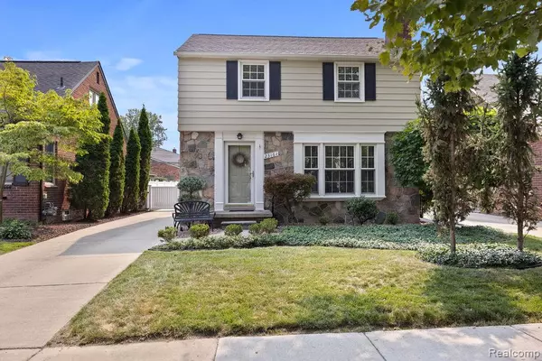 Dearborn, MI 48128 1854,23161 Cromwell Street
