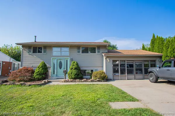 8453 Smethwick Road, Sterling Heights, MI 48312 1119