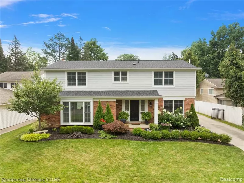 1345 Fairway Drive, Birmingham, MI 48009 1807
