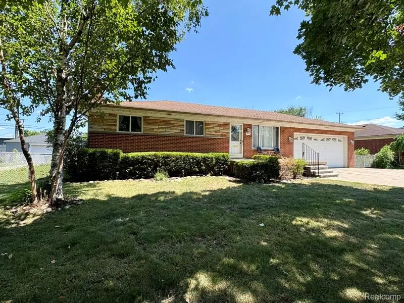 2044 Arcola Street, Garden City, MI 48135 2909