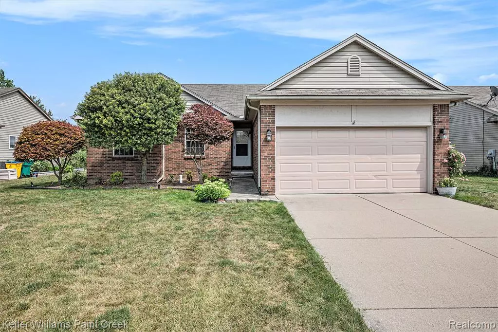 New Baltimore, MI 48047 6371,53544 Fox Pointe Drive
