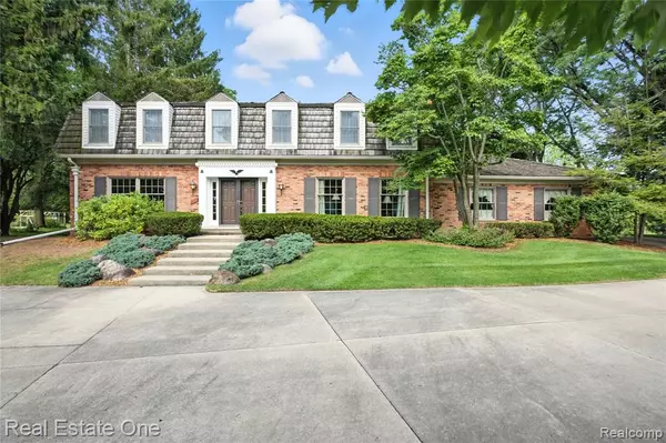 604 Longford Drive, Rochester Hills, MI 48309 2417