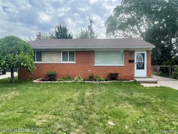 Garden City, MI 48135 2002,30906 Dover Street