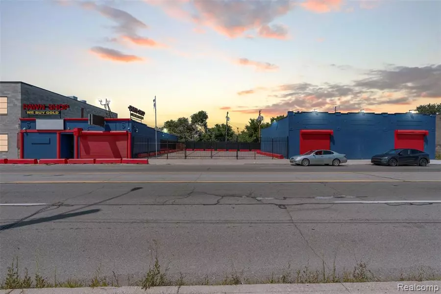 14449, 14453, 1 Harper, Detroit, MI 48224