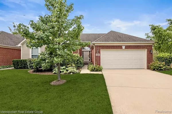 30207 Viewcrest Court, Novi, MI 48377 2354