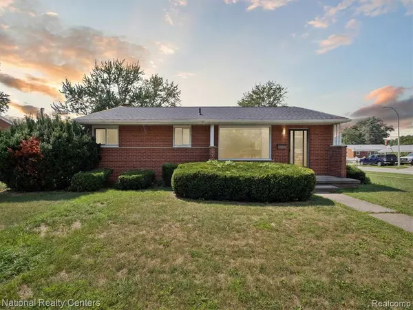9871 Denne Street, Livonia, MI 48150 2908
