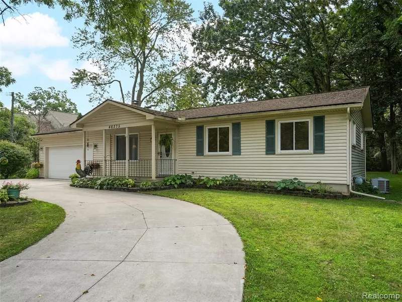 46275 W 11 Mile Rd, Novi, MI 48374 2417