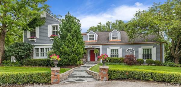 275 BARDEN Road, Bloomfield Hills, MI 48304 2710