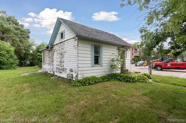 629 Alger Avenue, Owosso, MI 48867 4601