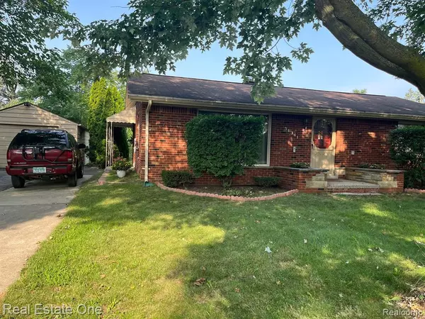 Shelby Twp, MI 48316 4046,51341 Neumaier Drive