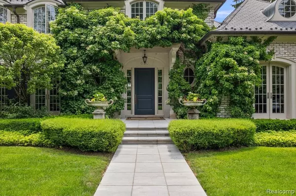 630 Vaughan Road, Bloomfield Hills, MI 48304 2663